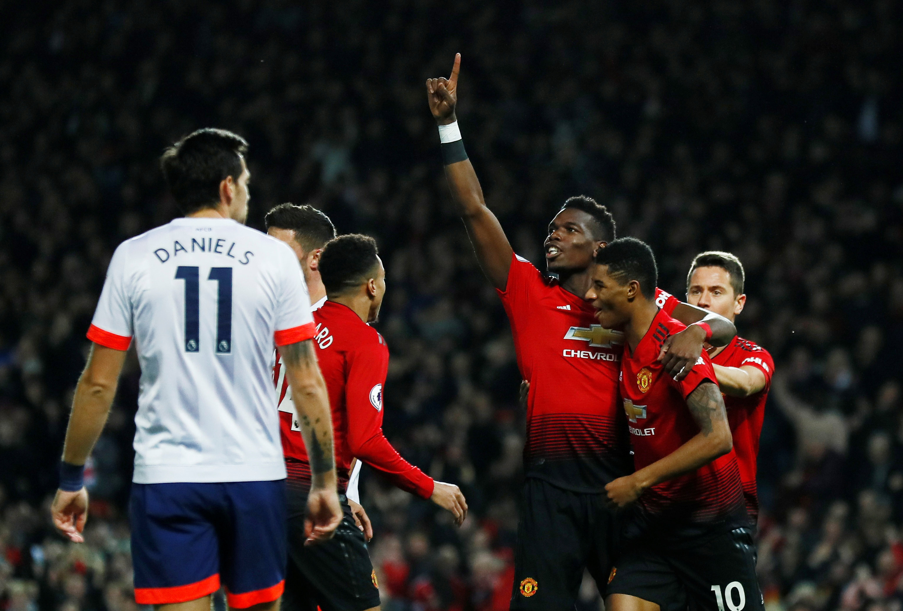 端为球队提 端为球队提