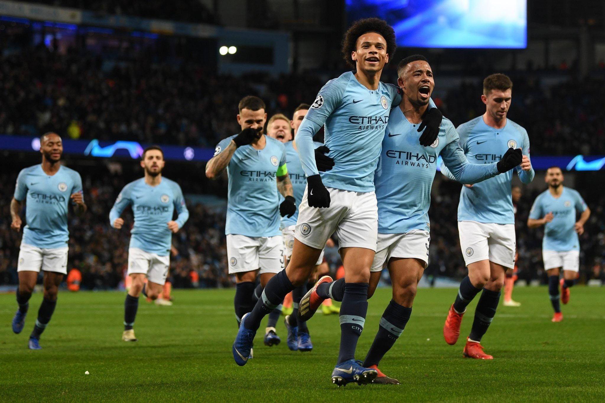 在标准杆左 在标准杆左